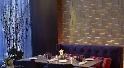 دابل تری بای هیلتون مونترال