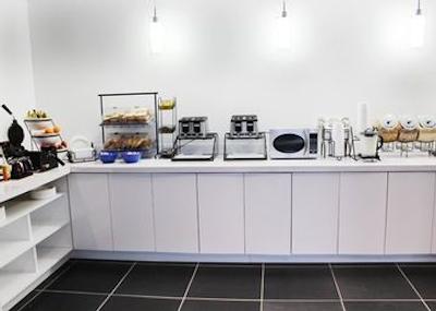 کوالیتی هتل اند سوئیتس داون تاون