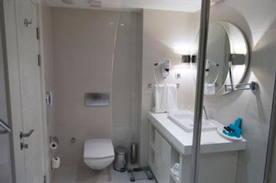 گرند یزیکی بدروم هتل اند اسپا