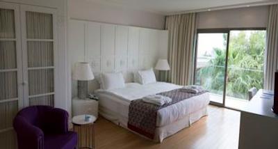 گرند یزیکی بدروم هتل اند اسپا