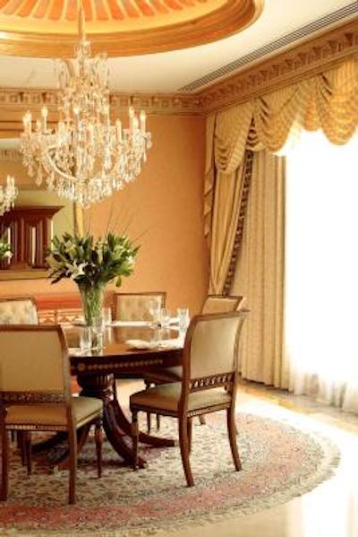 گرند حیات مسقط