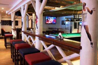 گرند حیات مسقط