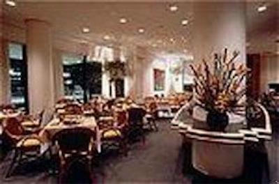 گلدن تولیپ پولیستا پلازا