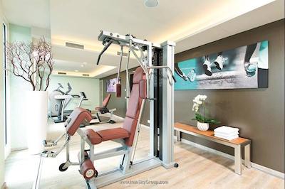 لئوناردو هتل برلین میتته