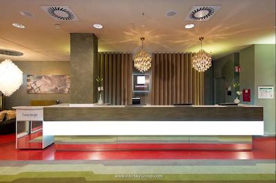 لئوناردو هتل برلین میتته