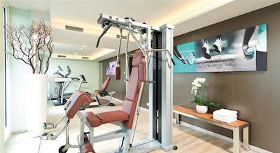 لئوناردو هتل برلین میتته