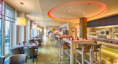 لئوناردو هتل برلین میتته