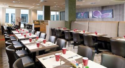 لئوناردو هتل برلین میتته