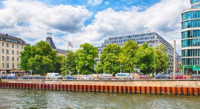 لئوناردو هتل برلین میتته