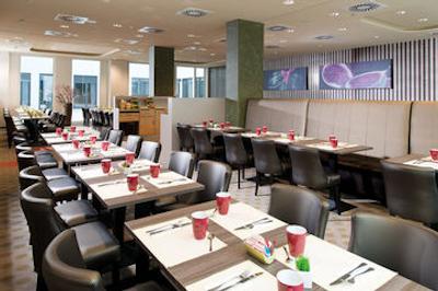 لئوناردو هتل برلین میتته