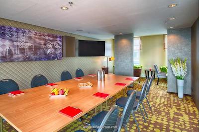 لئوناردو هتل برلین میتته