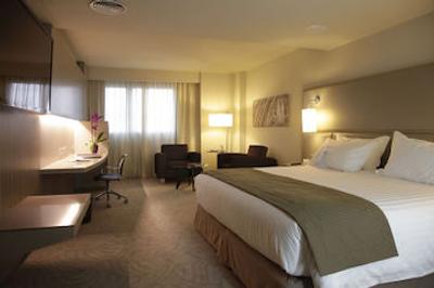 کرون پلازا بارسلونا-فیرا سنتر