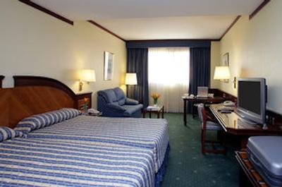 کرون پلازا بارسلونا-فیرا سنتر