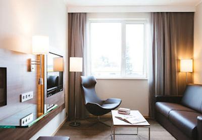 مکسی میلان مالپنسا ایرپورت