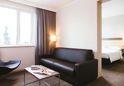 مکسی میلان مالپنسا ایرپورت