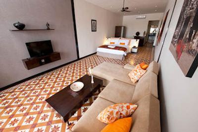 ریورساید سوئیتس