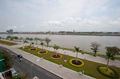 ریورساید سوئیتس