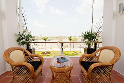 ریورساید سوئیتس