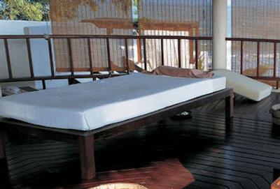 اوتریگر کوه سامویی بیچ رسرت