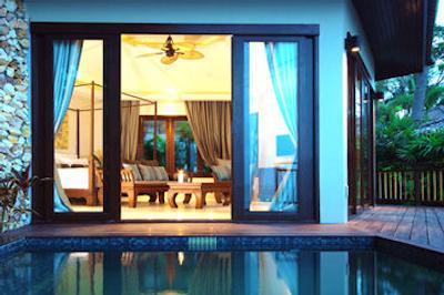 اوتریگر کوه سامویی بیچ رسرت