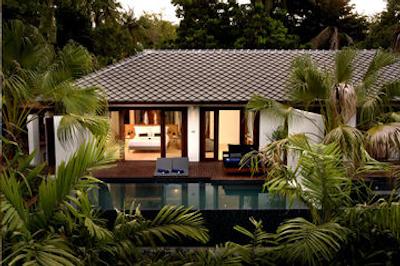 اوتریگر کوه سامویی بیچ رسرت