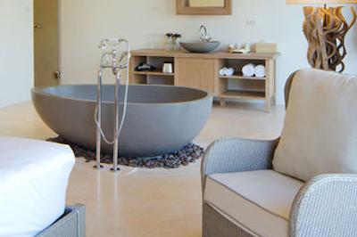 اوتریگر کوه سامویی بیچ رسرت