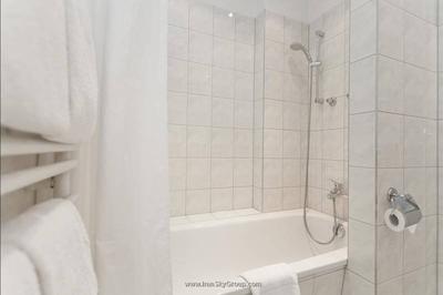 ازیموت هتل برلین کورفورستندام