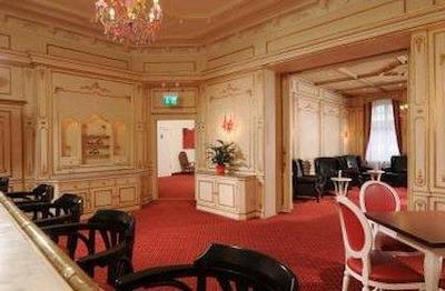 ازیموت هتل برلین کورفورستندام