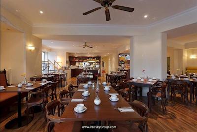 ازیموت هتل برلین کورفورستندام