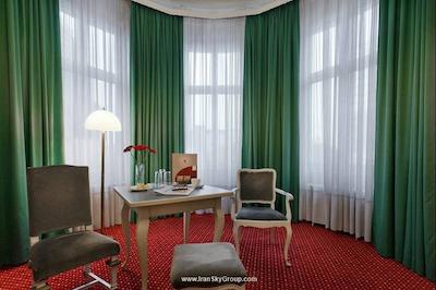 ازیموت هتل برلین کورفورستندام