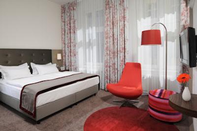 ازیموت هتل برلین کورفورستندام