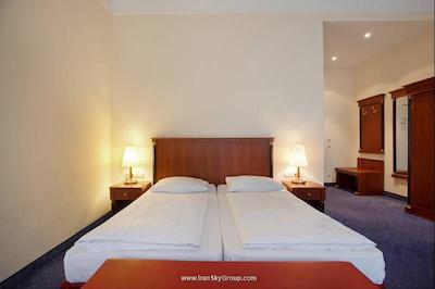 ازیموت هتل برلین کورفورستندام