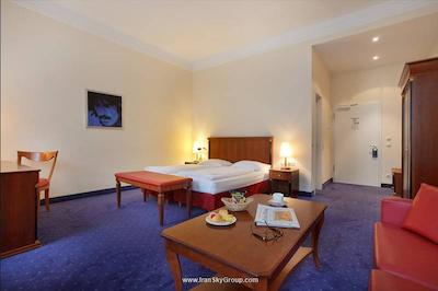 ازیموت هتل برلین کورفورستندام