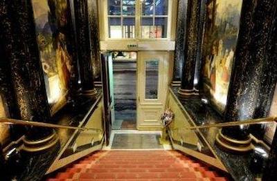 ازیموت هتل برلین کورفورستندام