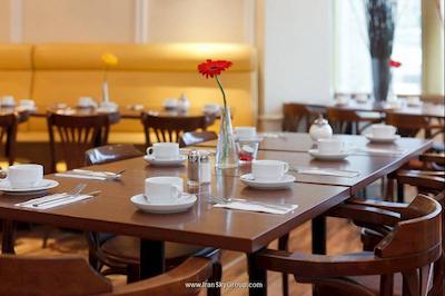 ازیموت هتل برلین کورفورستندام