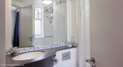 هالیدی این ادینبورگ