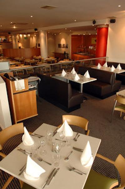 هالیدی این ادینبورگ