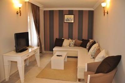 مون شاین هتل اند سوئیتز