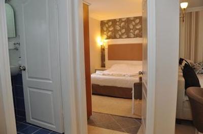 مون شاین هتل اند سوئیتز