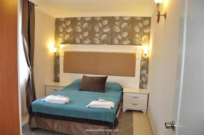 مون شاین هتل اند سوئیتز