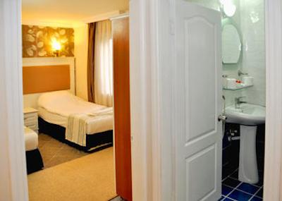 مون شاین هتل اند سوئیتز