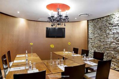 فیرسیتی مپونگوبو هتل آپارتمان