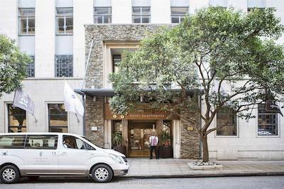 فیرسیتی مپونگوبو هتل آپارتمان