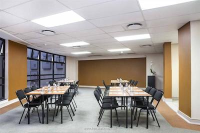 فیرسیتی مپونگوبو هتل آپارتمان