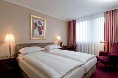 بست وسترن پلاس اس تی رافائل