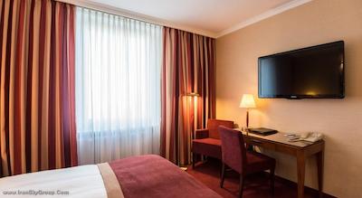 بست وسترن پلاس اس تی رافائل