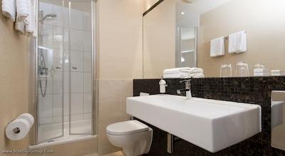 بست وسترن پلاس اس تی رافائل