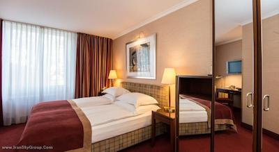 بست وسترن پلاس اس تی رافائل