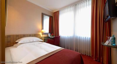 بست وسترن پلاس اس تی رافائل