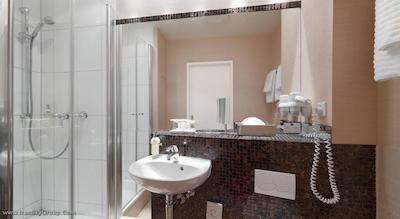 بست وسترن پلاس اس تی رافائل